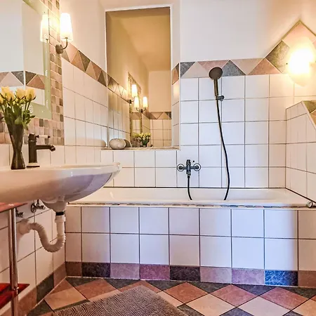 1 By Interhome *